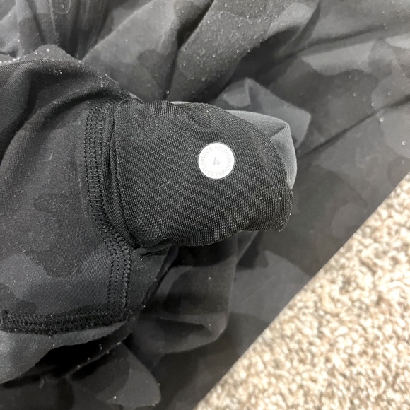 camo lululemon align leggings size 4 - Picture 4 of 4